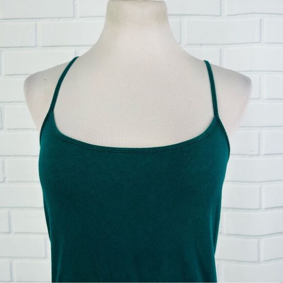 10/$25🦋 No Boundaries Hunter Green Basic Camisole - Size XL - Picture 2 of 9